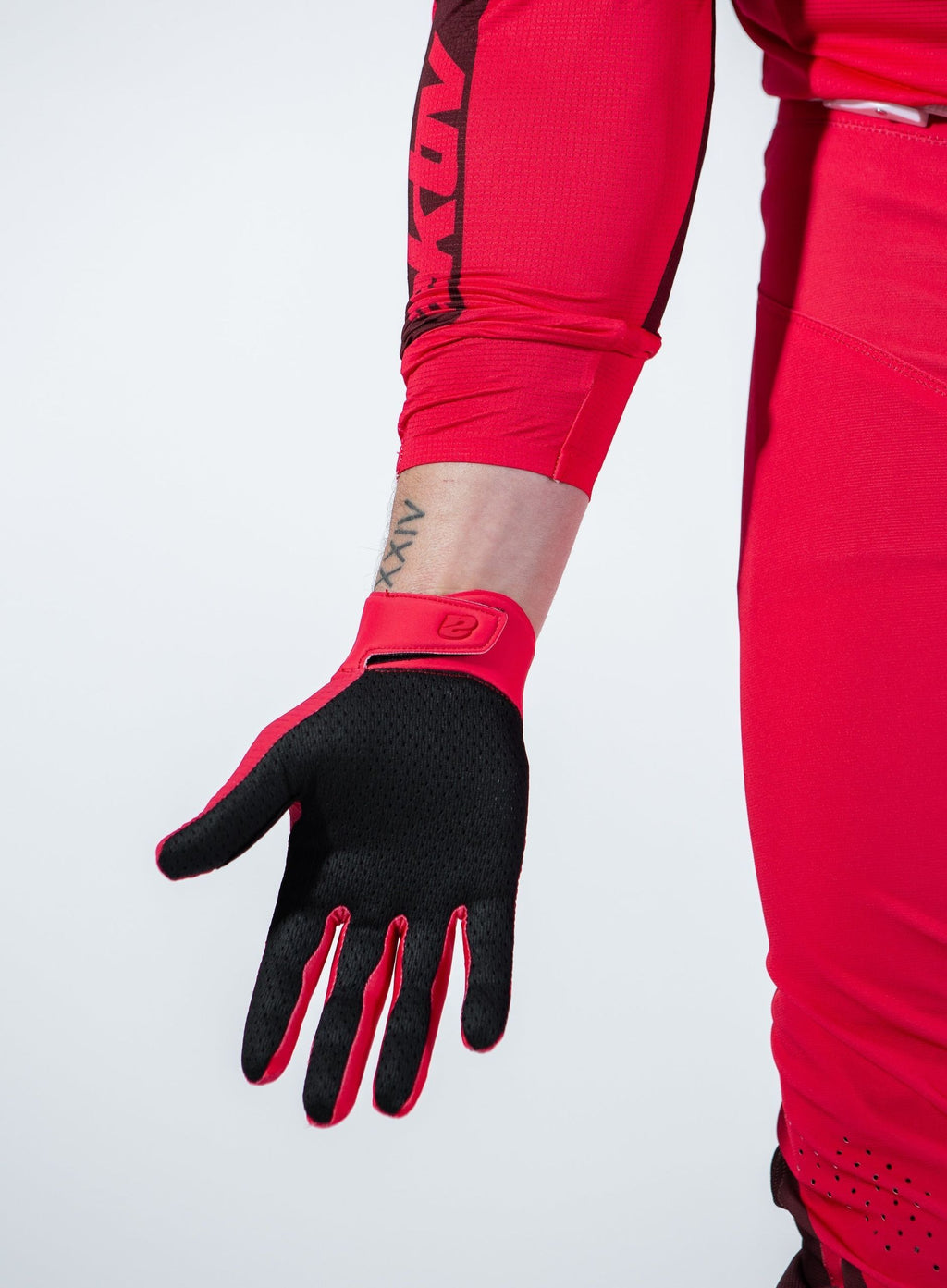 Aektiv NOVA Strike Red